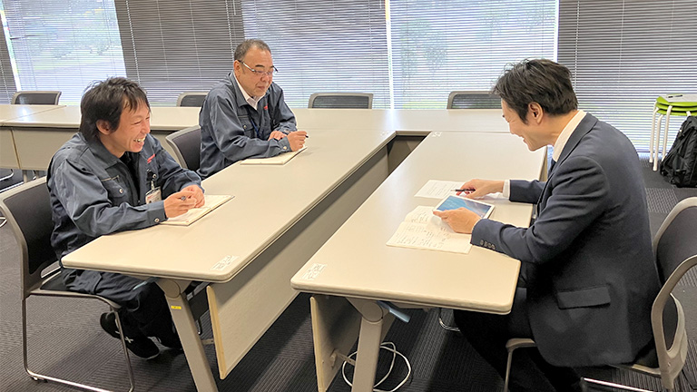 丸紅ロジスティクス株式会社　つくば物流センター様　インタビュー風景